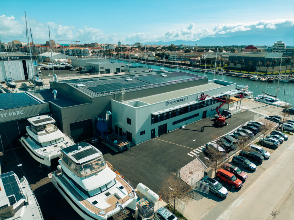 ENTREPÔTS POUR ACTIVITÉS NAUTIQUES